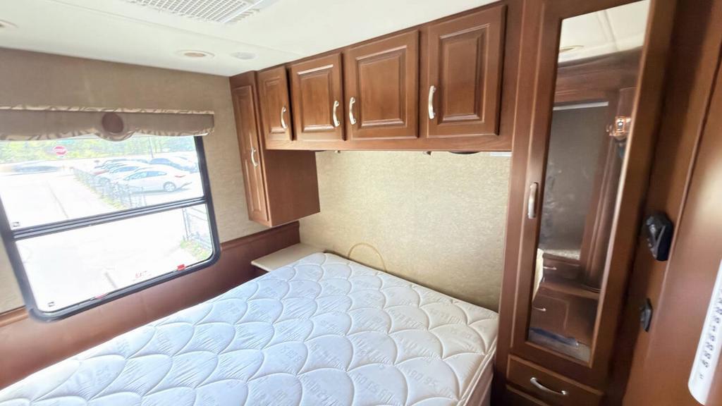 2013 Ford F-53 Motorhome Chassis - $19,800