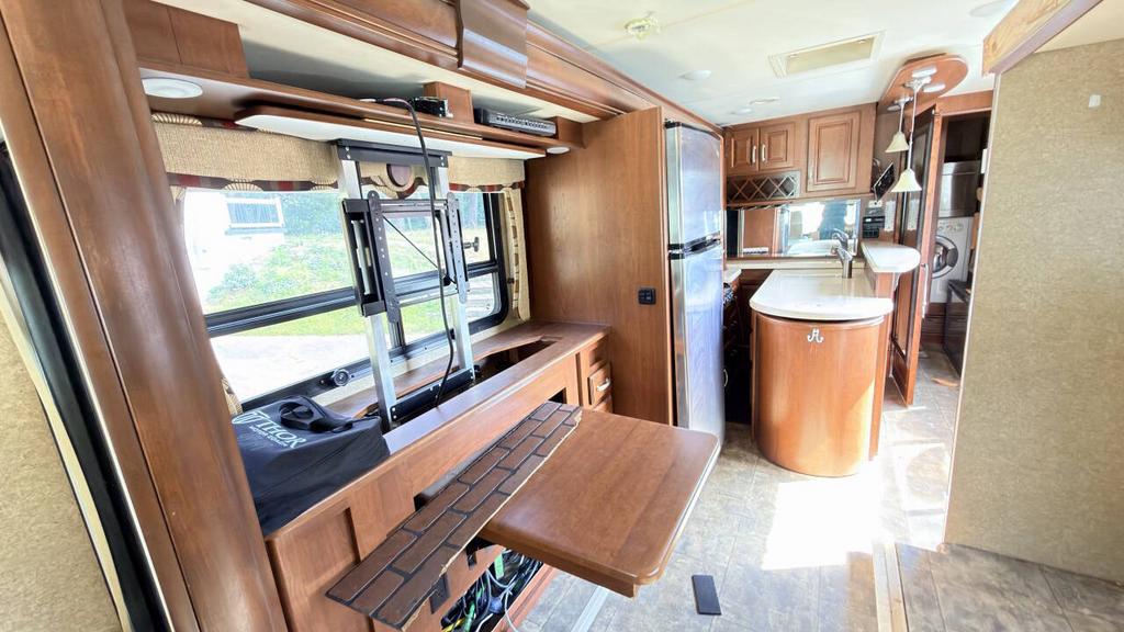 2013 Ford F-53 Motorhome Chassis - $19,800