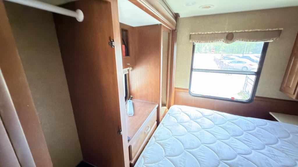 2013 Ford F-53 Motorhome Chassis - $19,800