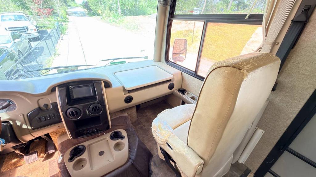 2013 Ford F-53 Motorhome Chassis - $19,800