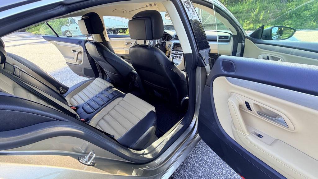 2015 Volkswagen CC - $5,999