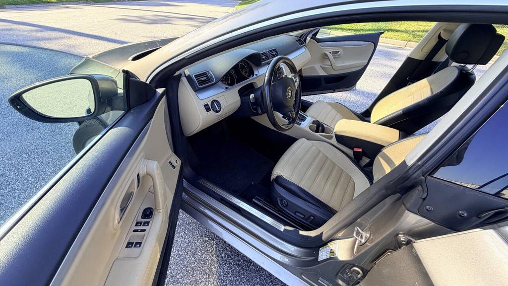 2015 Volkswagen CC - $5,999