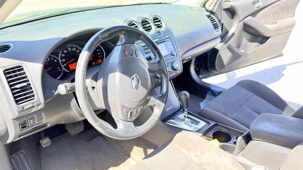 2012 Nissan Altima - $5,500