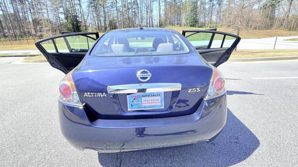 2012 Nissan Altima - $5,500