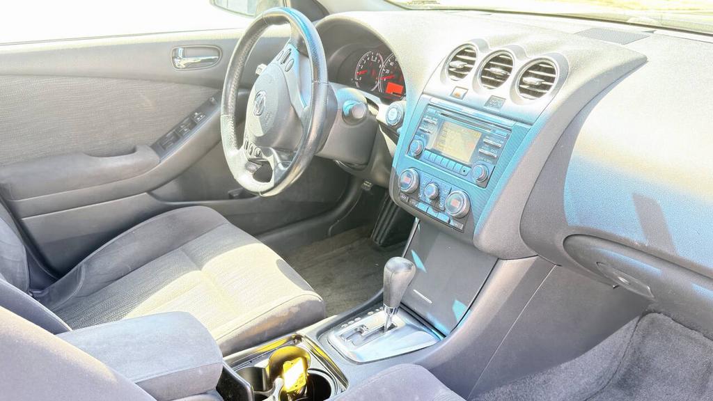 2012 Nissan Altima - $5,500