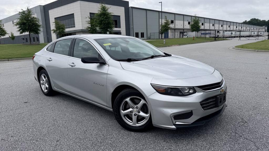 2016 Chevrolet Malibu - $6,999