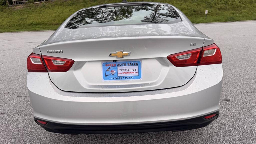 2016 Chevrolet Malibu - $6,999