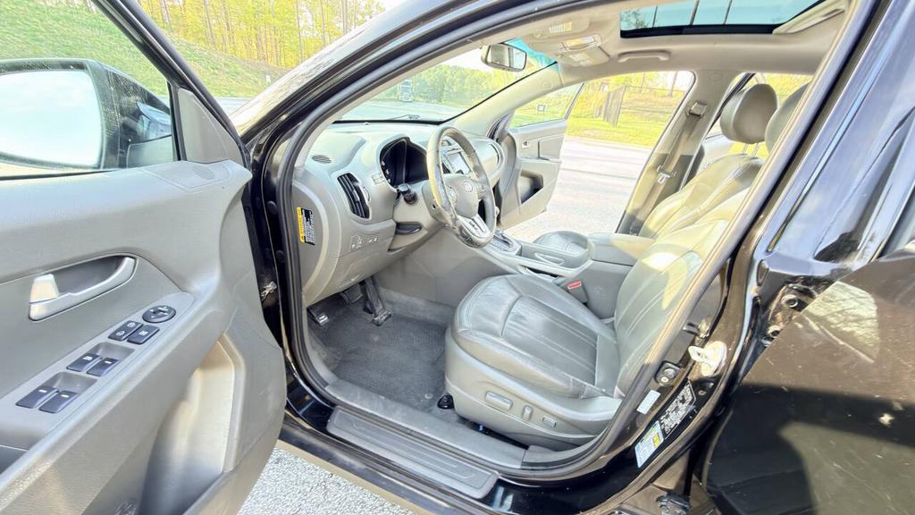 2012 Kia Sportage - $5,500