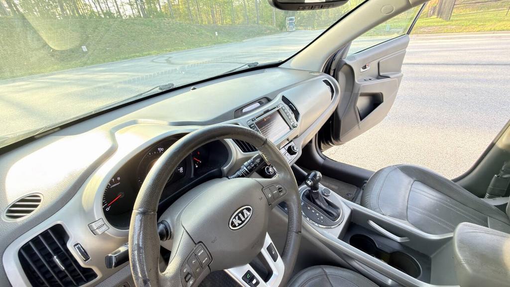 2012 Kia Sportage - $5,500
