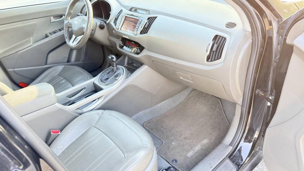 2012 Kia Sportage - $5,500