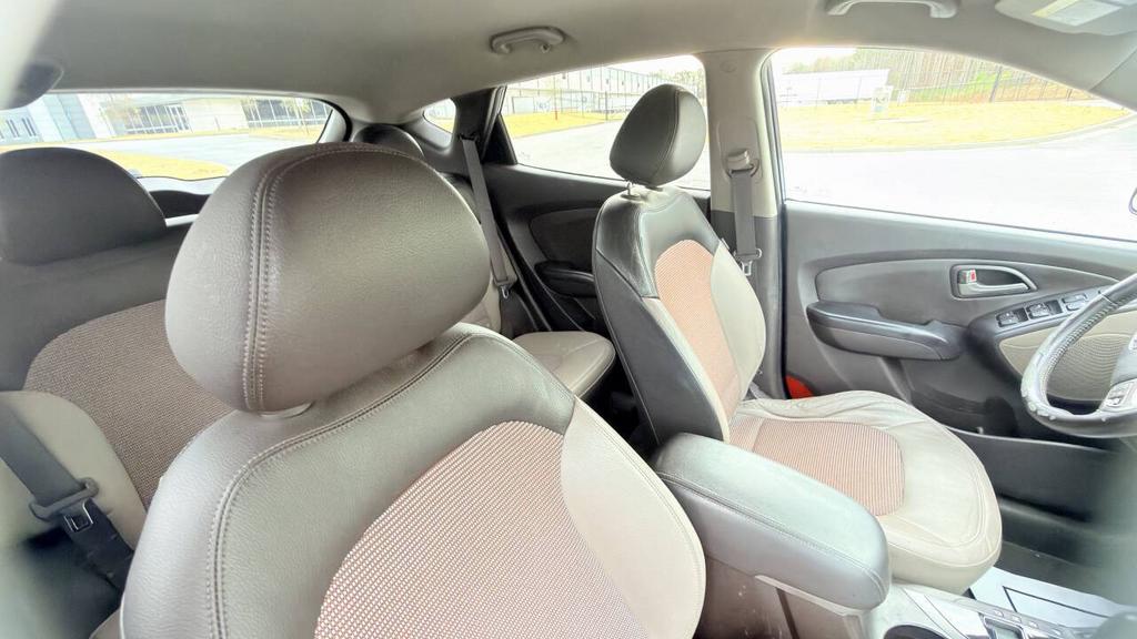 2011 Hyundai Tucson - $5,900