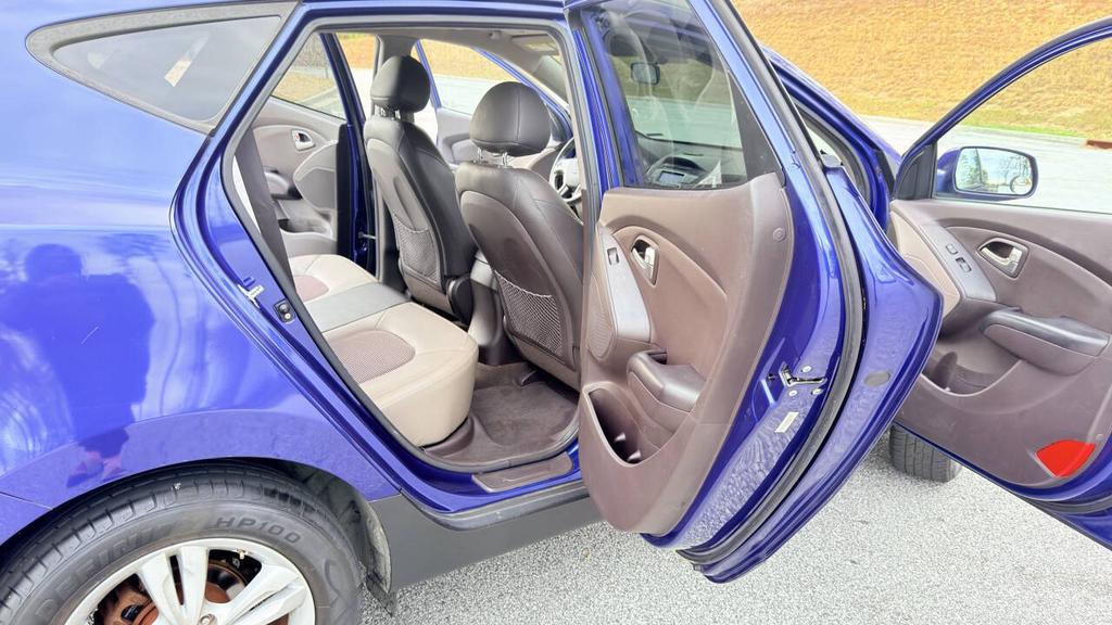 2011 Hyundai Tucson - $5,900