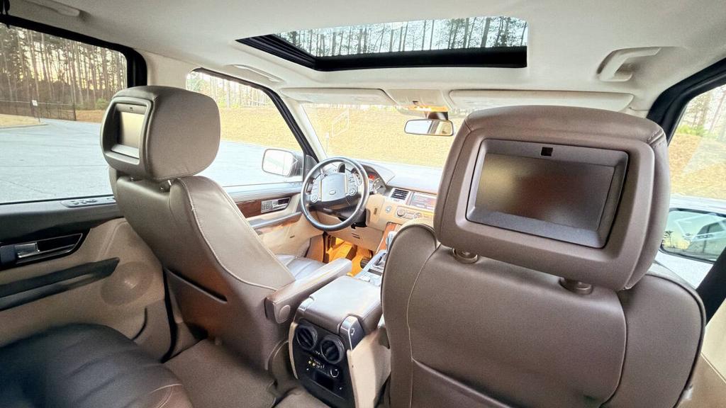 2011 Land Rover Range Rover Sport - $7,500