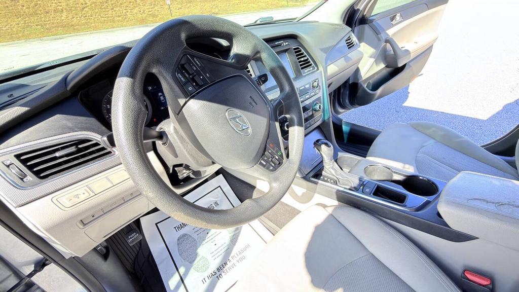 2016 Hyundai Sonata - $6,500