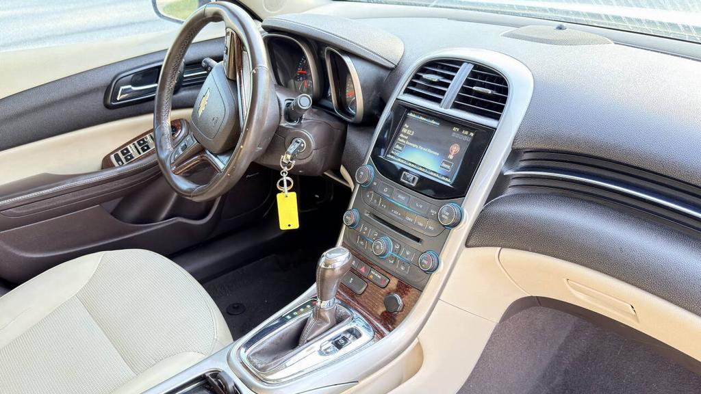 2013 Chevrolet Malibu - $6,500