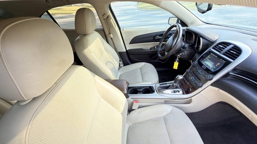 2013 Chevrolet Malibu - $6,500