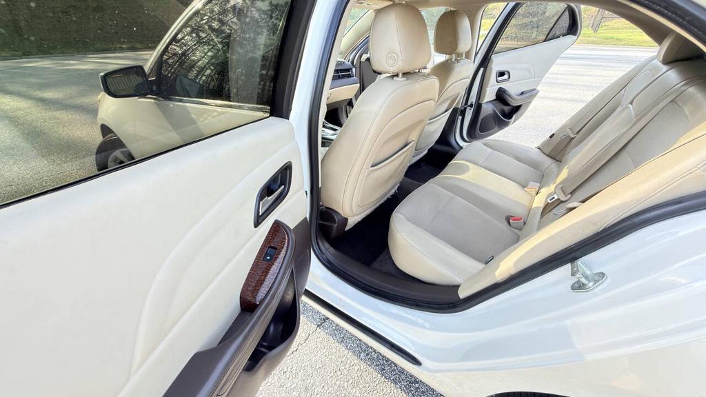 2013 Chevrolet Malibu - $6,500