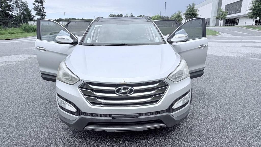 2014 Hyundai Santa Fe Sport - $5,900