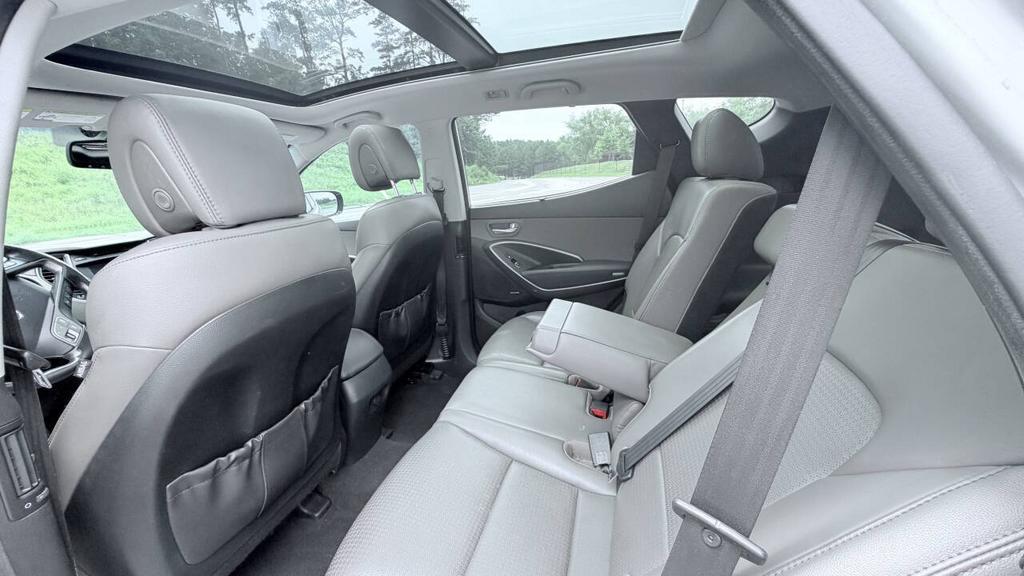 2014 Hyundai Santa Fe Sport - $5,900