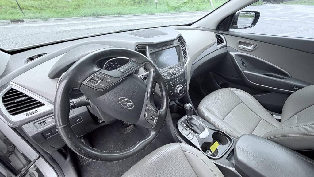 2014 Hyundai Santa Fe Sport - $5,900