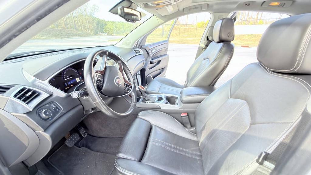 2013 Cadillac SRX - $7,999