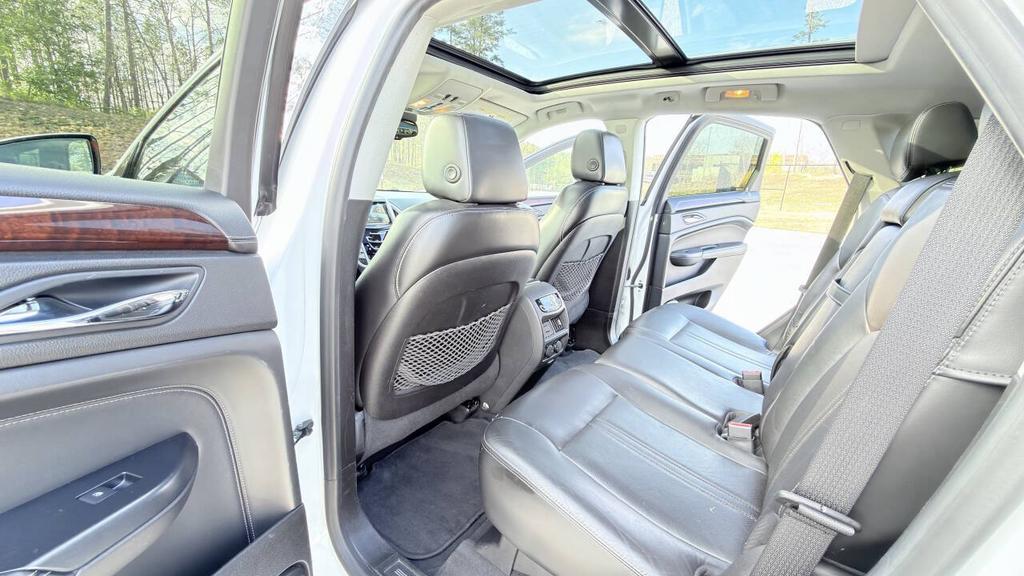 2013 Cadillac SRX - $7,999