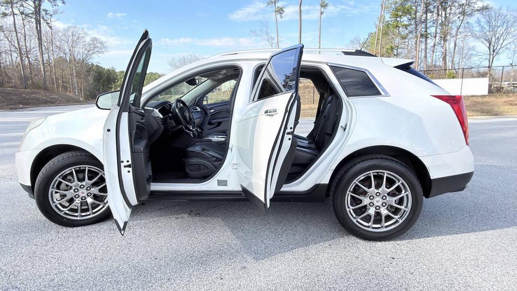 2013 Cadillac SRX - $7,999