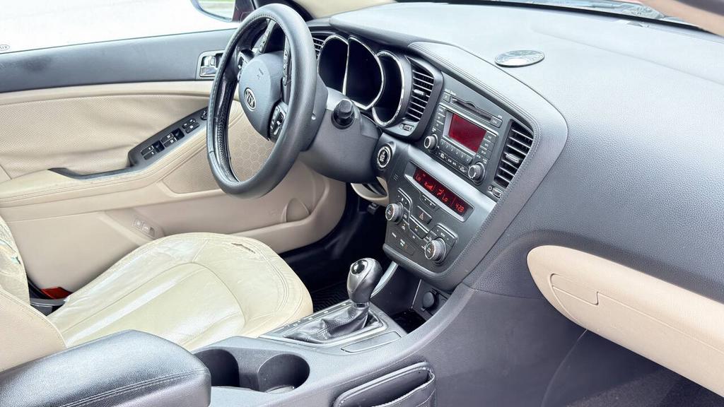 2011 Kia Optima - $4,500