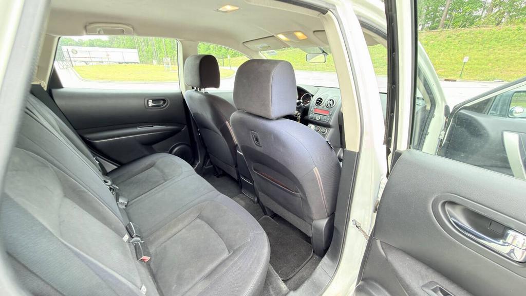2009 Nissan Rogue - $4,700