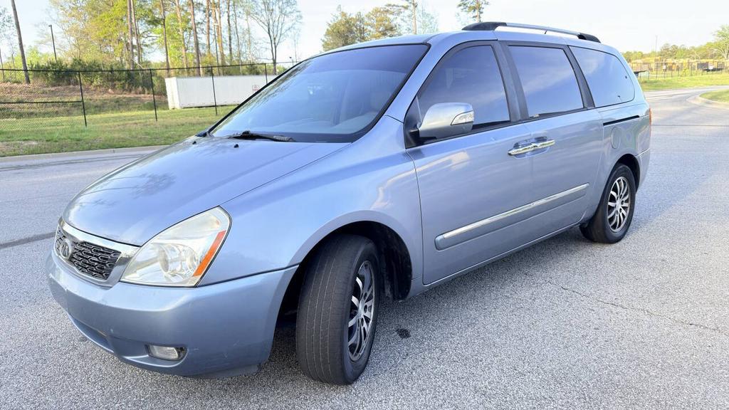 2011 Kia Sedona - $4,999