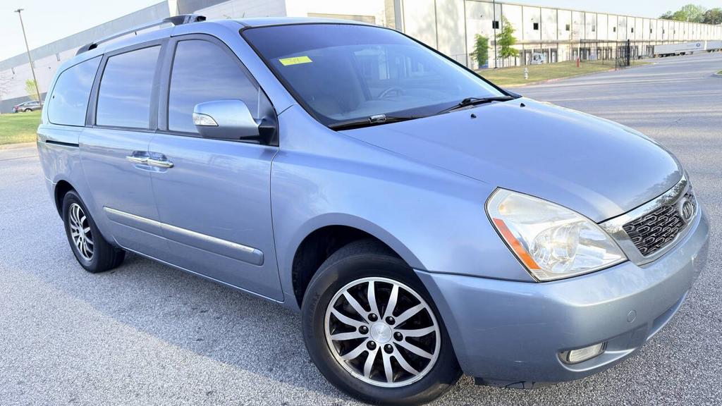2011 Kia Sedona - $4,999