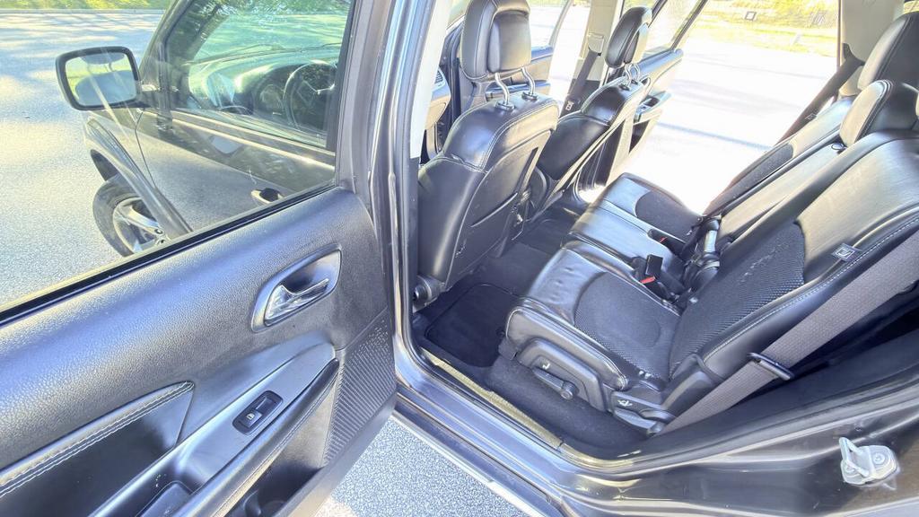 2017 Dodge Journey - $6,200