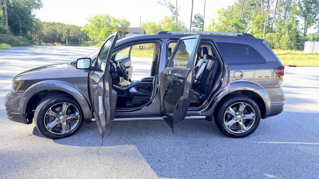 2017 Dodge Journey - $6,200