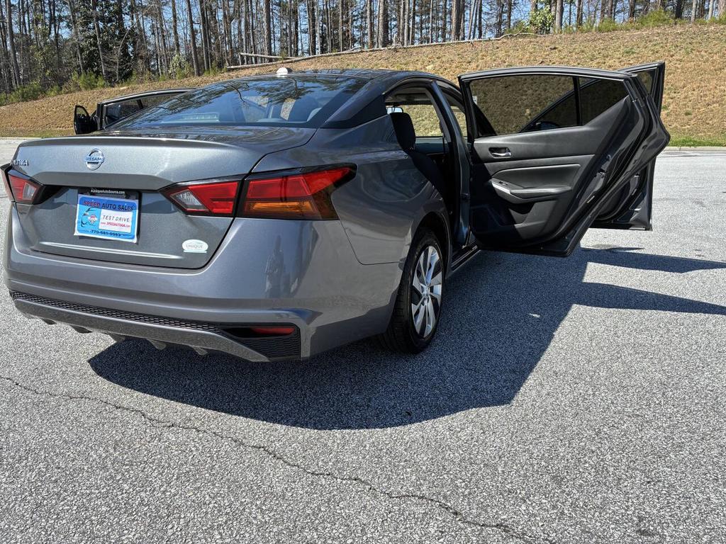2019 Nissan Altima - $7,500