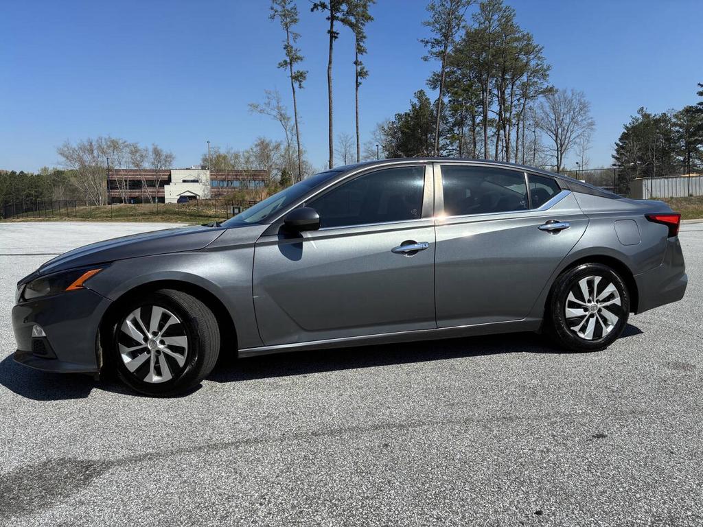 2019 Nissan Altima - $7,500