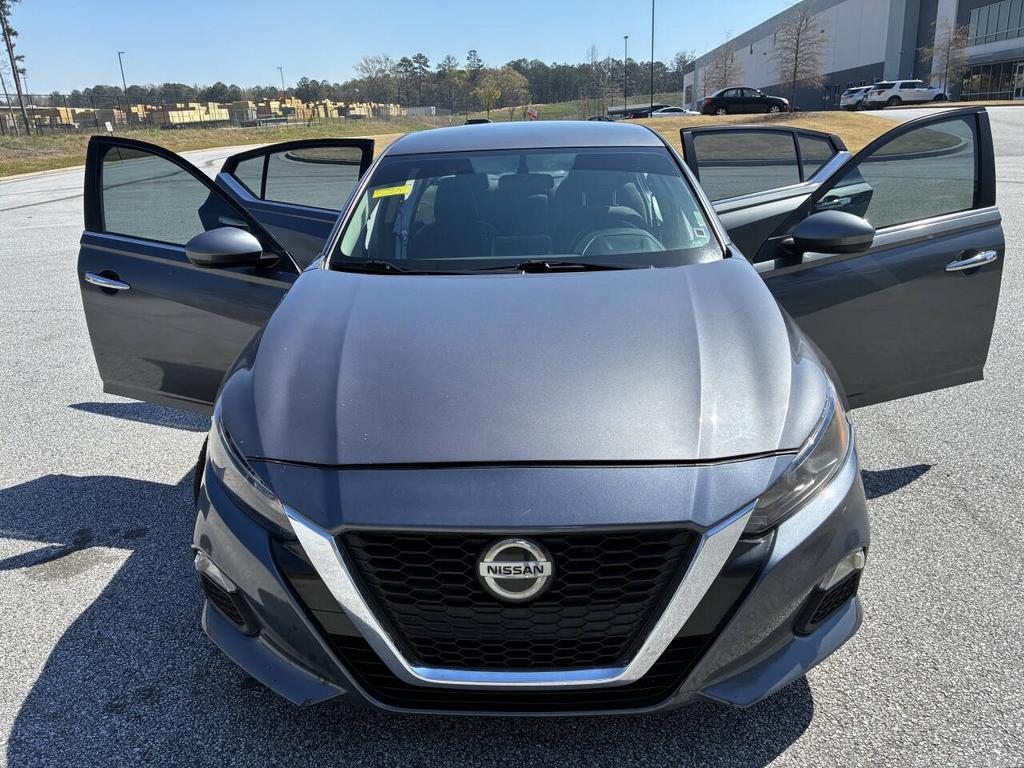 2019 Nissan Altima - $7,500