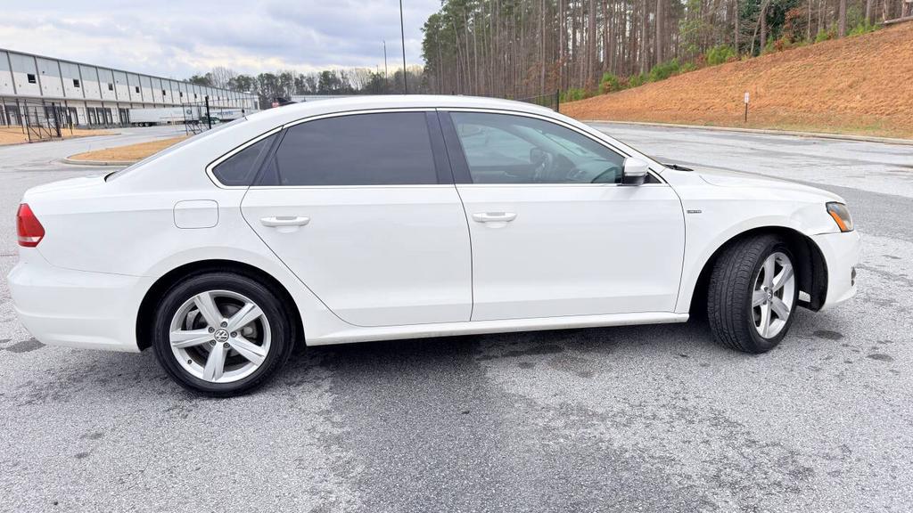 2015 Volkswagen Passat - $5,999