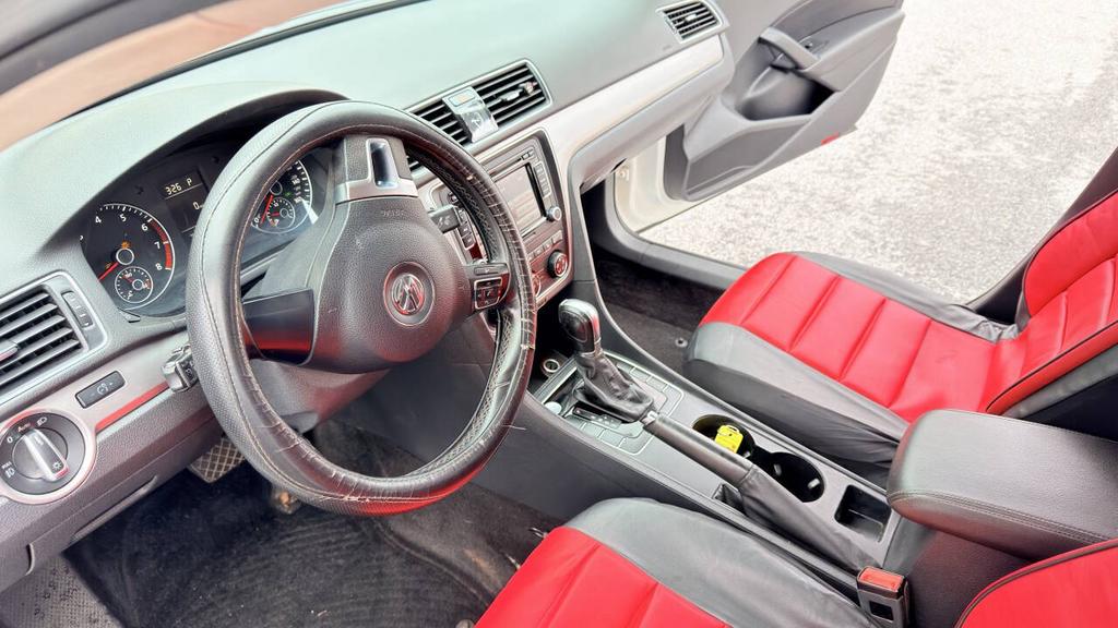 2015 Volkswagen Passat - $5,999