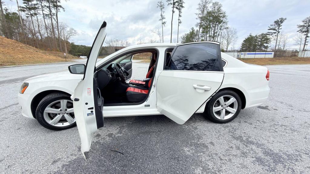 2015 Volkswagen Passat - $5,999