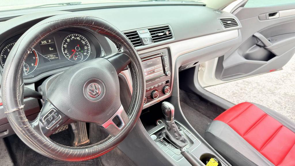 2015 Volkswagen Passat - $5,999