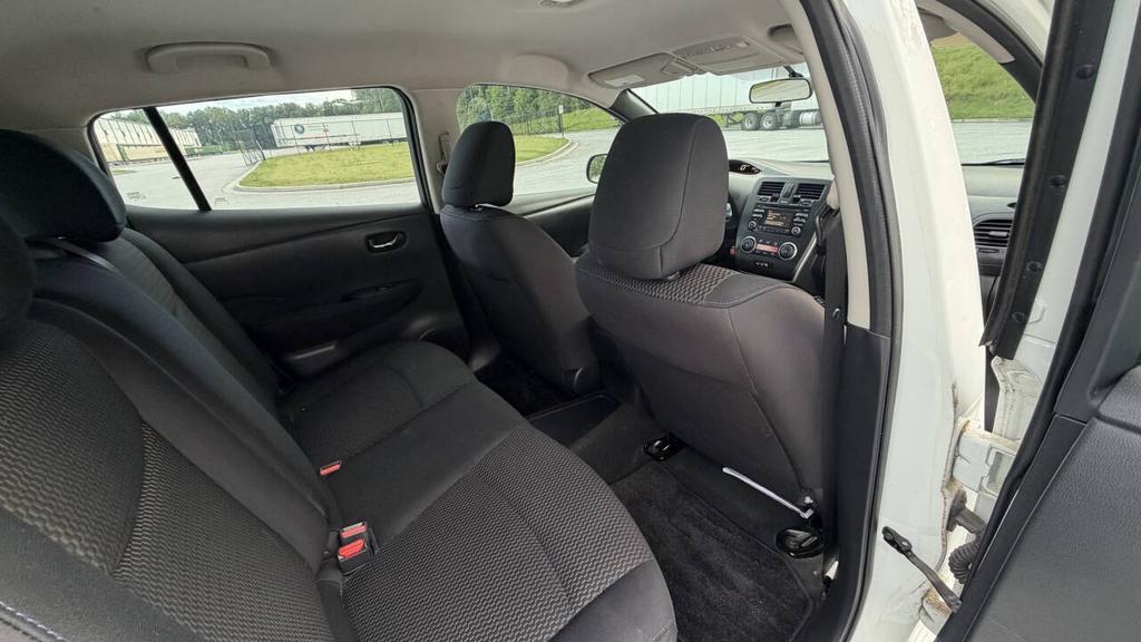 2013 Nissan LEAF - $4,500