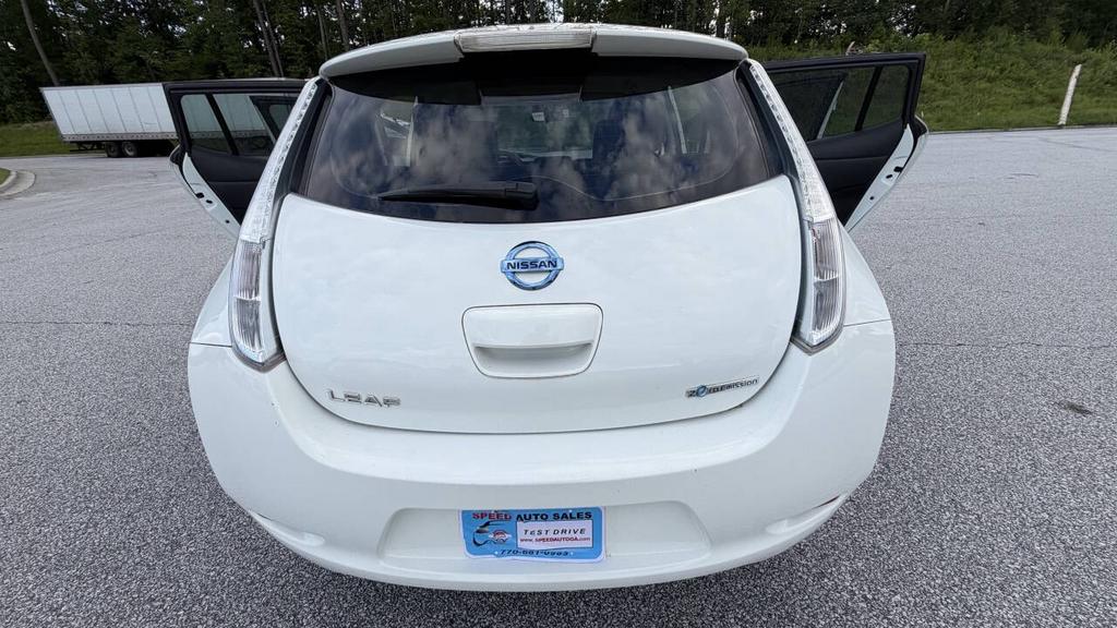 2013 Nissan LEAF - $4,500