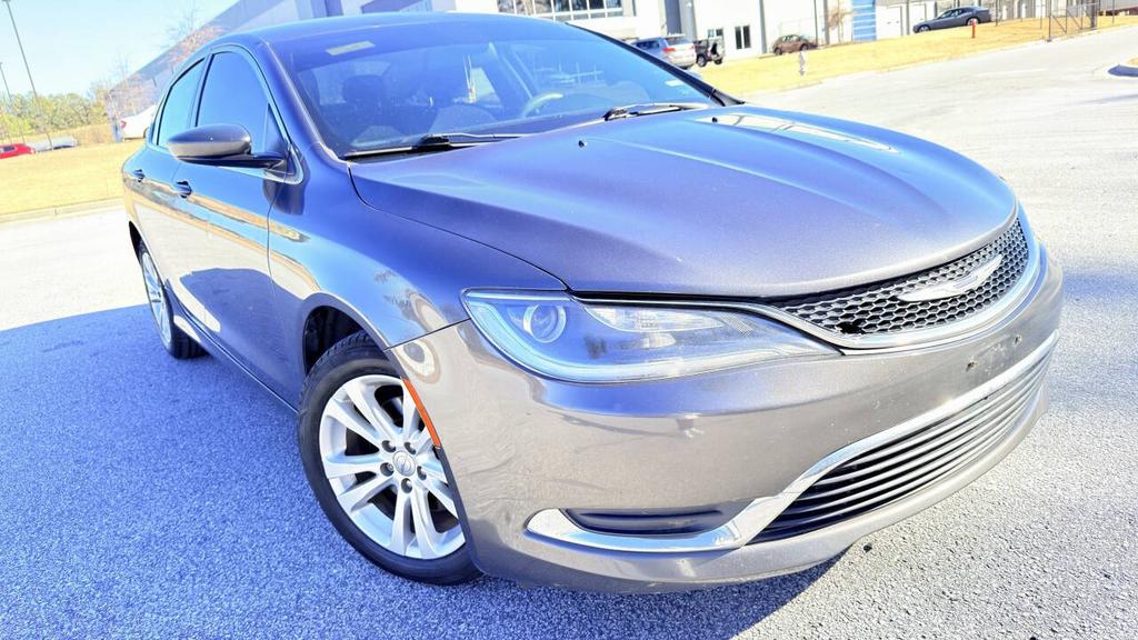 2016 Chrysler 200 - $6,500
