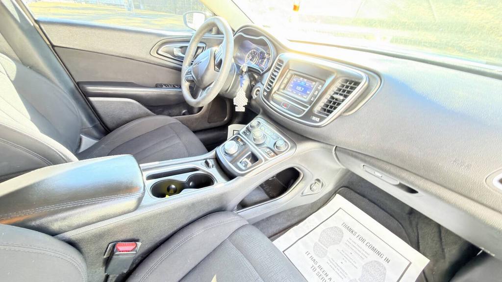 2016 Chrysler 200 - $6,500