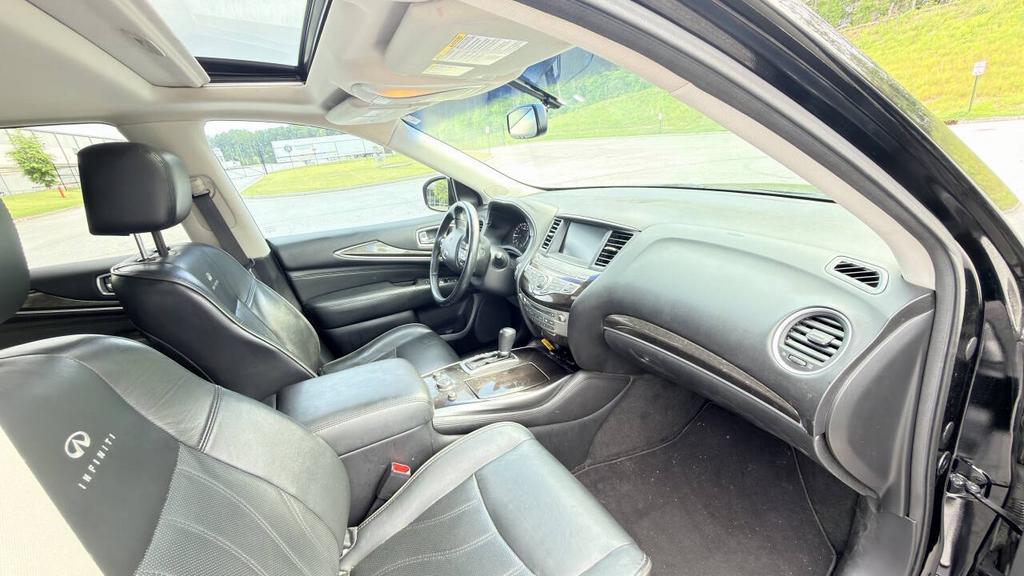 2013 INFINITI JX - $8,500