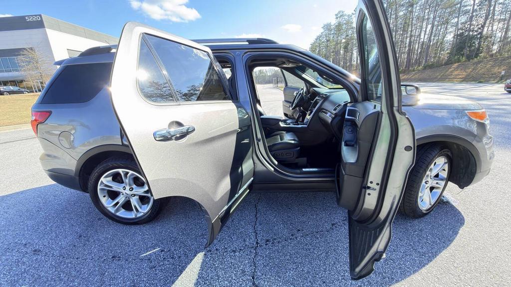 2013 Ford Explorer - $6,999