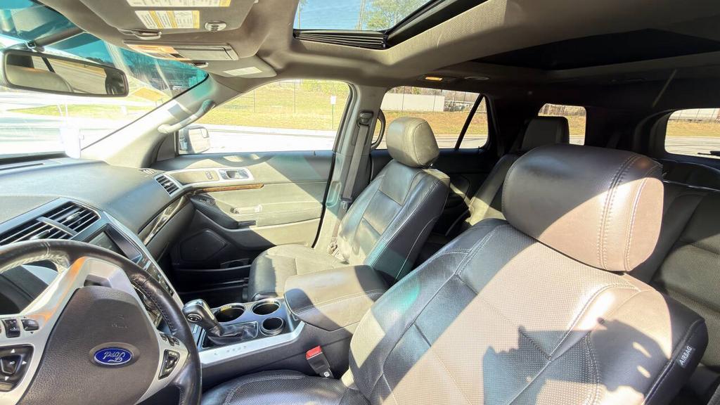2013 Ford Explorer - $6,999