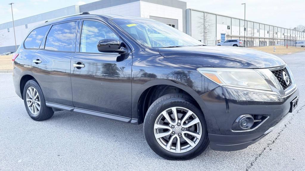 2013 Nissan Pathfinder - $7,500