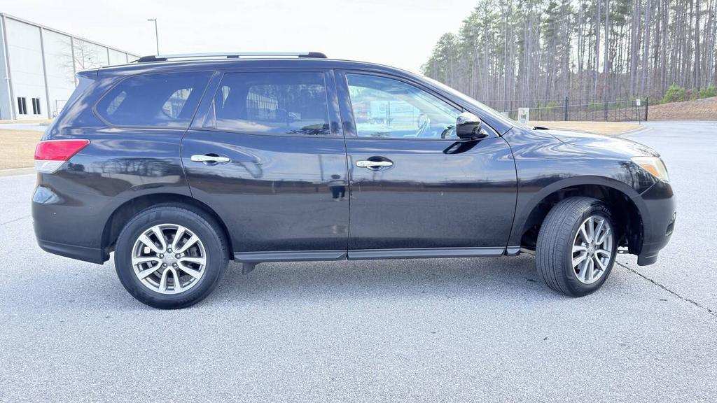 2013 Nissan Pathfinder - $7,500