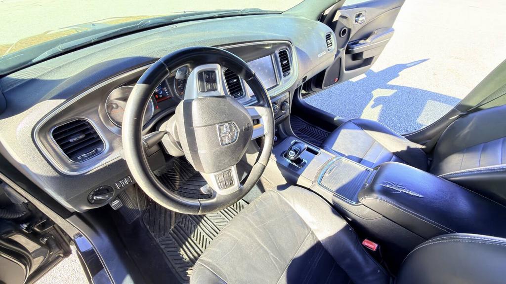 2012 Dodge Charger - $7,500